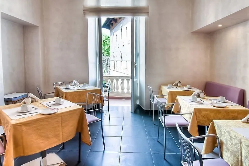 Collina Suites Roma 2*,