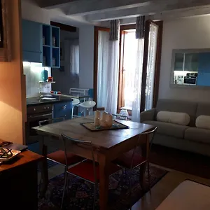 Apartamento Mini Contra San Pietro