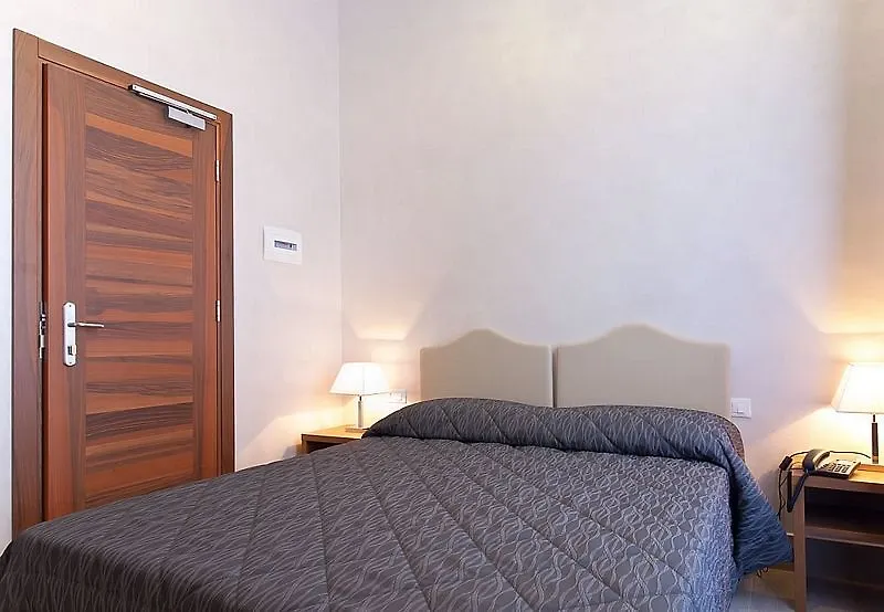 Collina Inn Pensión Roma